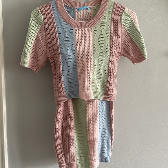 Pastel 2 piece Top and Skirt Set - Picture 6 of 6